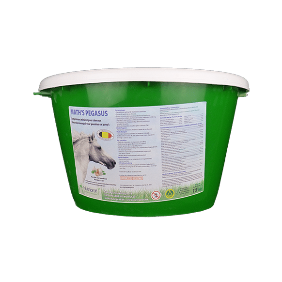 Lick bucket 'Math's Pegasus' 15kg